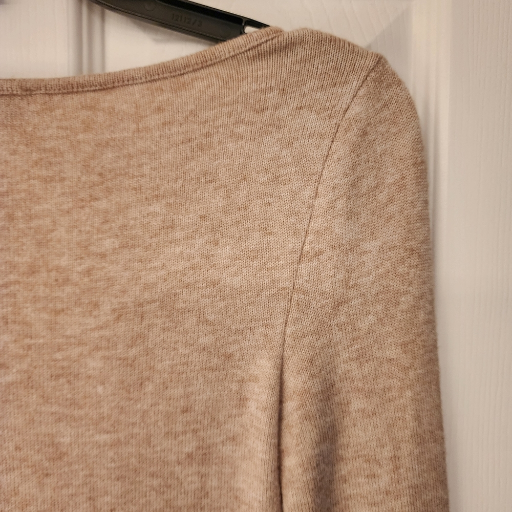 VINCE Open Scoop Neck Long Sleeve Pullover Top In Sand Shell Brown Size XS - Picture 8 of 13